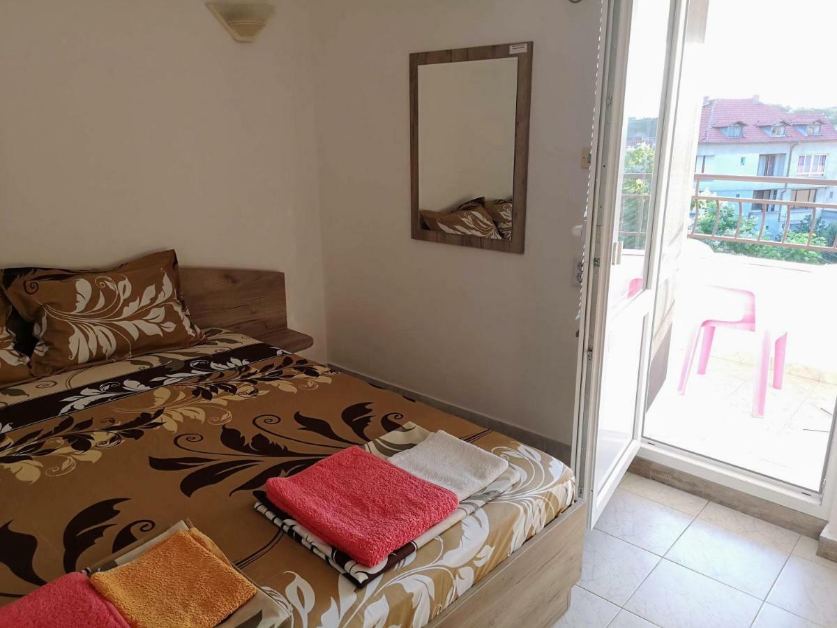 Guestrooms Stoyanovi Chernomorets Luaran gambar